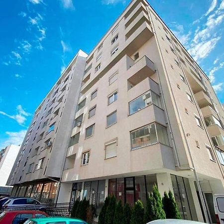 1-Bedroom Apartment Fushe Kosove Kosovo Polje Dış mekan fotoğraf